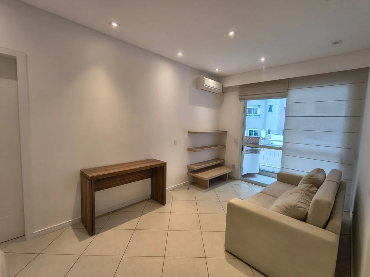 Furnished apartment, 67 m², with a grill on the balcony — photo 8