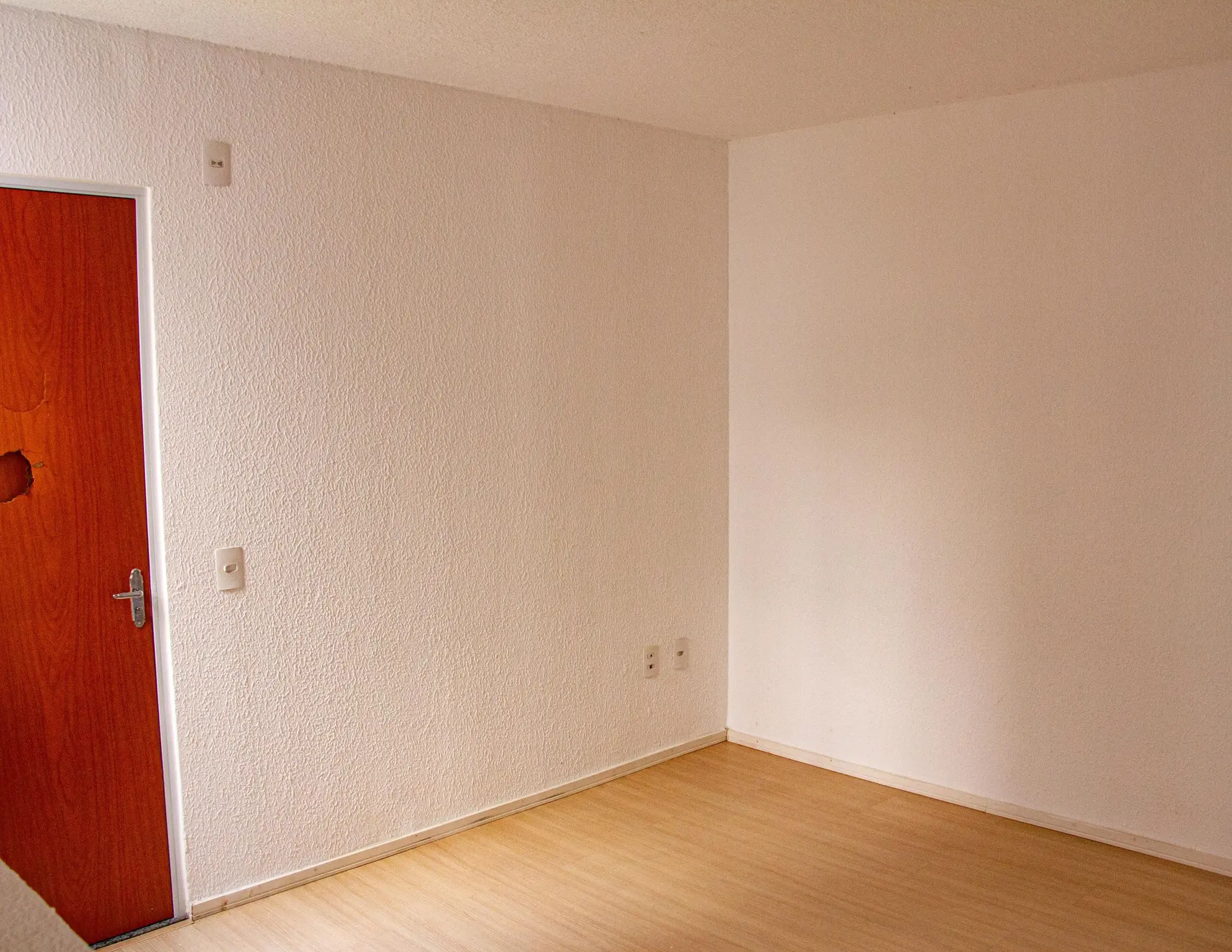 Unfurnished 2-bedroom apartment with 1 bathroom and 1 parking