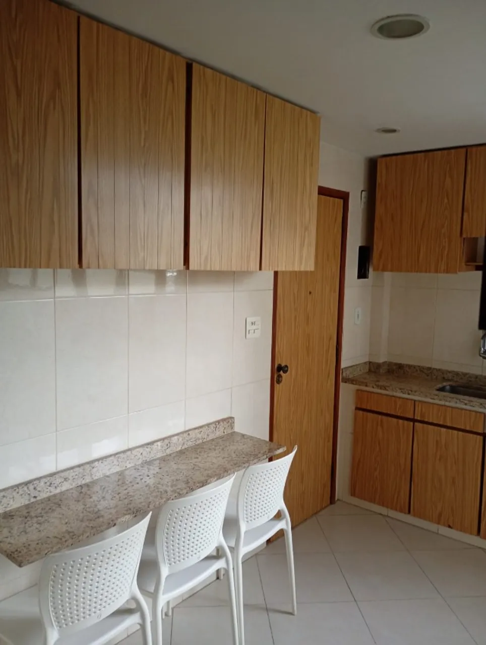 3-bedroom apartment with closed kitchen and 1 parking spot — photo 12