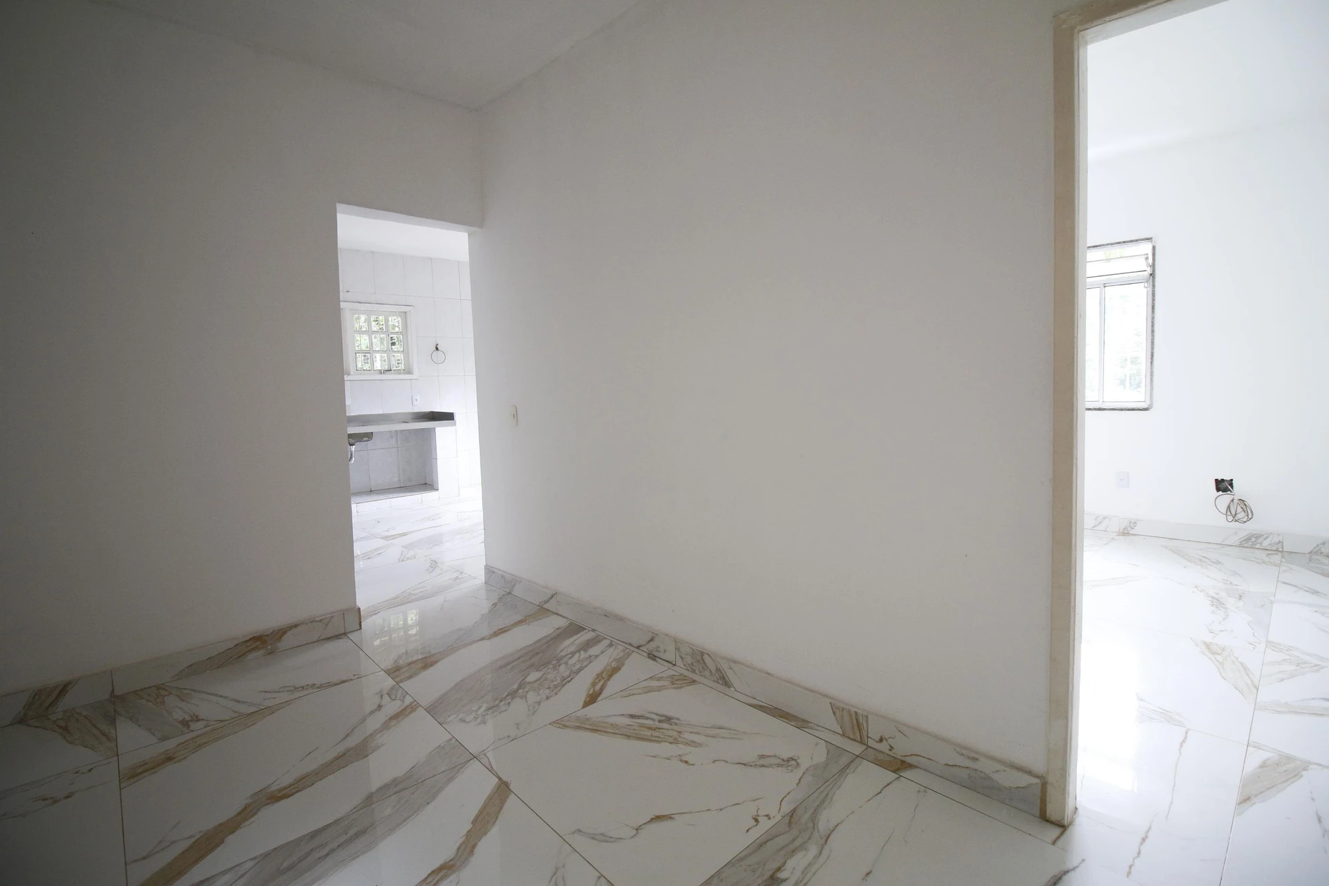 3-bedroom apartment with a grill on the balcony — photo 50