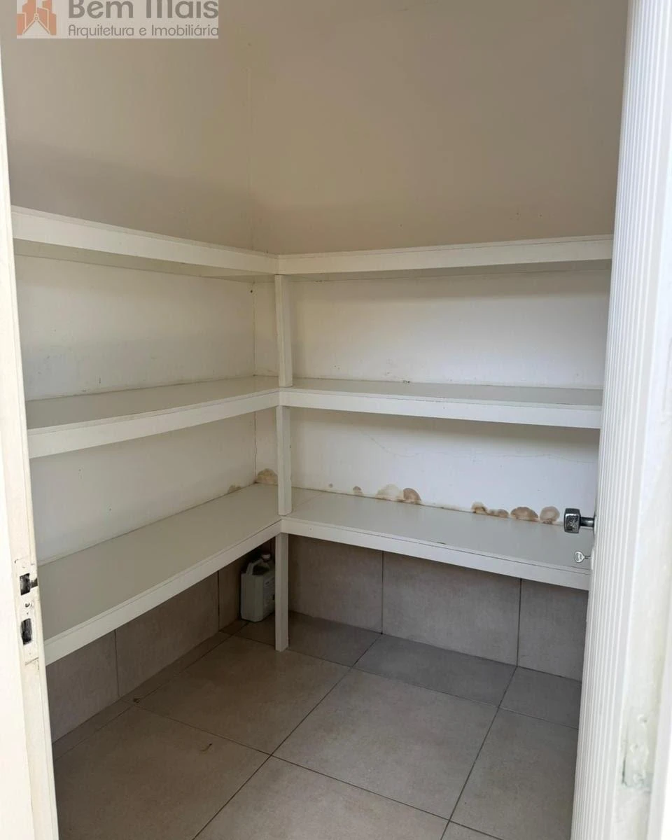 Casa sem mobília com ar-condicionado e 4 quartos — photo 31