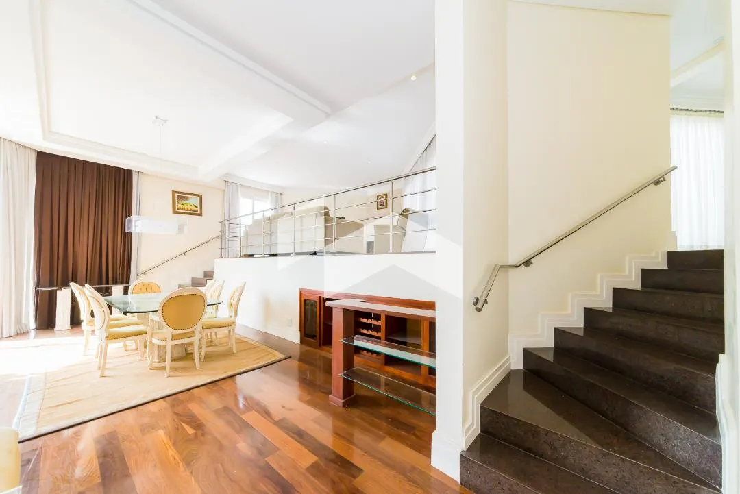 431 m² house with 4 en-suite bedrooms and 6 parking — photo 34