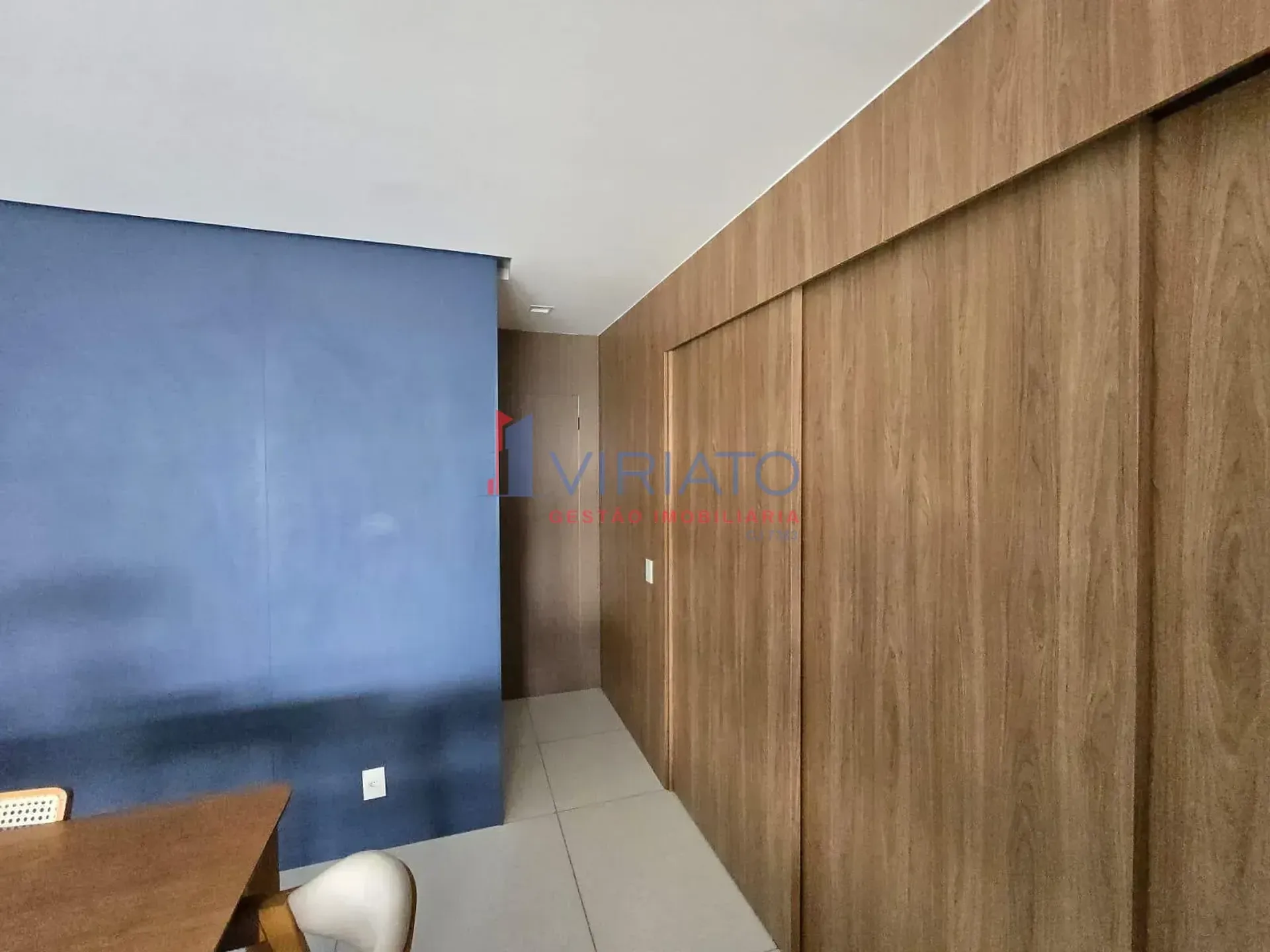 Furnished apartment with 4 bedrooms and 5 bathrooms — photo 4