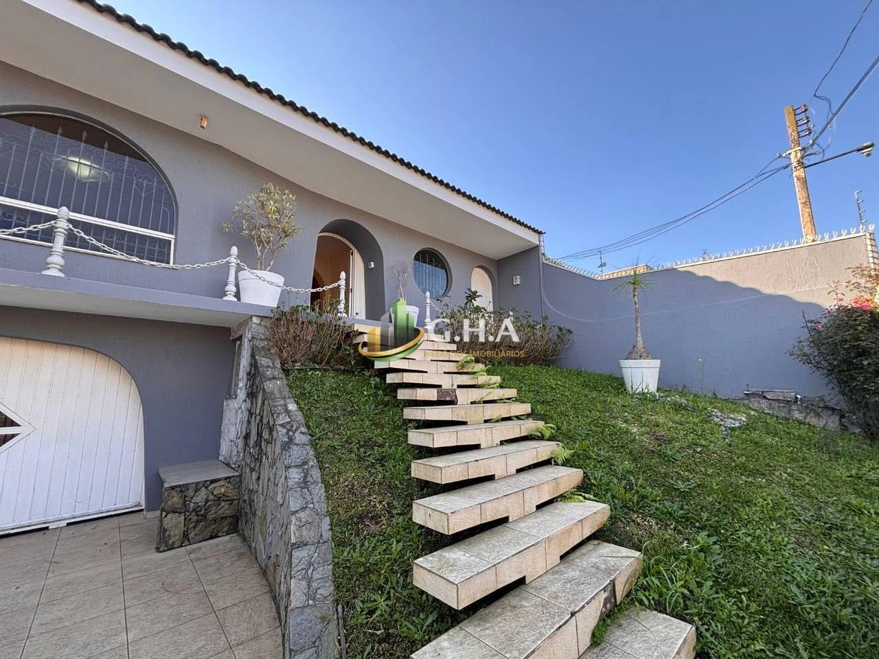 House with 3 en-suite bedrooms and a private garden — photo 22