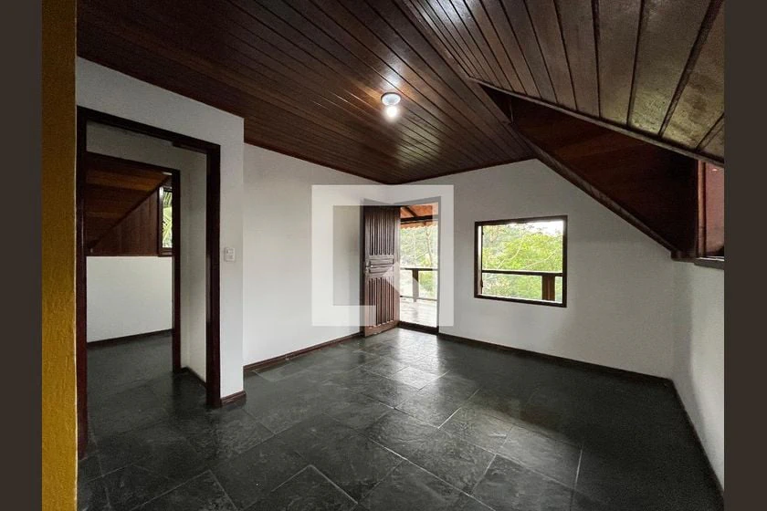 Casa com 2 quartos e varanda, 50 m² — photo 23