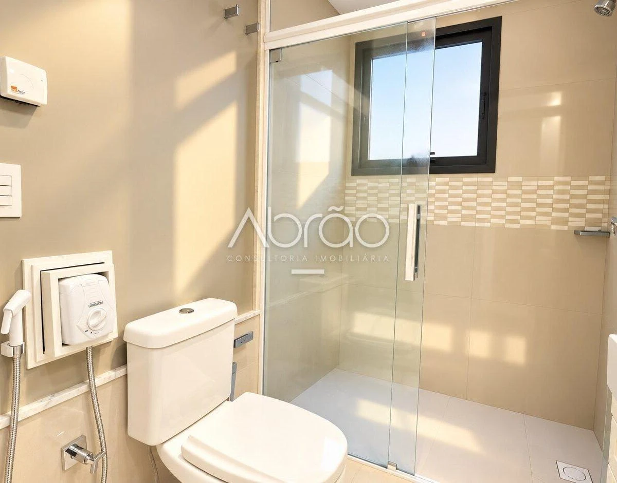 Furnished apartment, 98 m², with floor-to-ceiling windows — photo 9