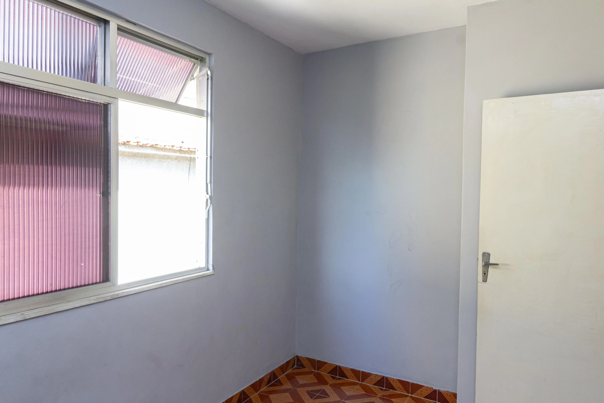 2-bedroom rental apartment with 1 bathroom and parking — photo 59
