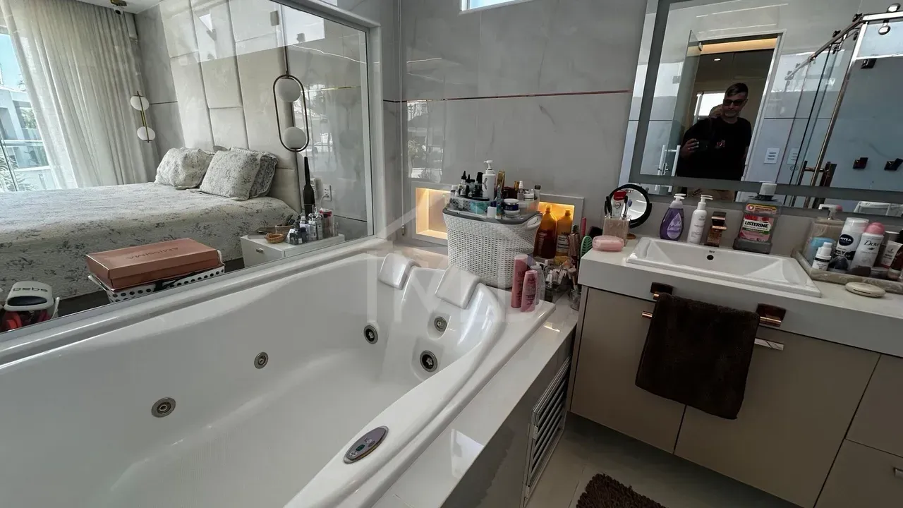 Furnished house with 4 bedrooms and 5 baths, 400 m² — photo 9