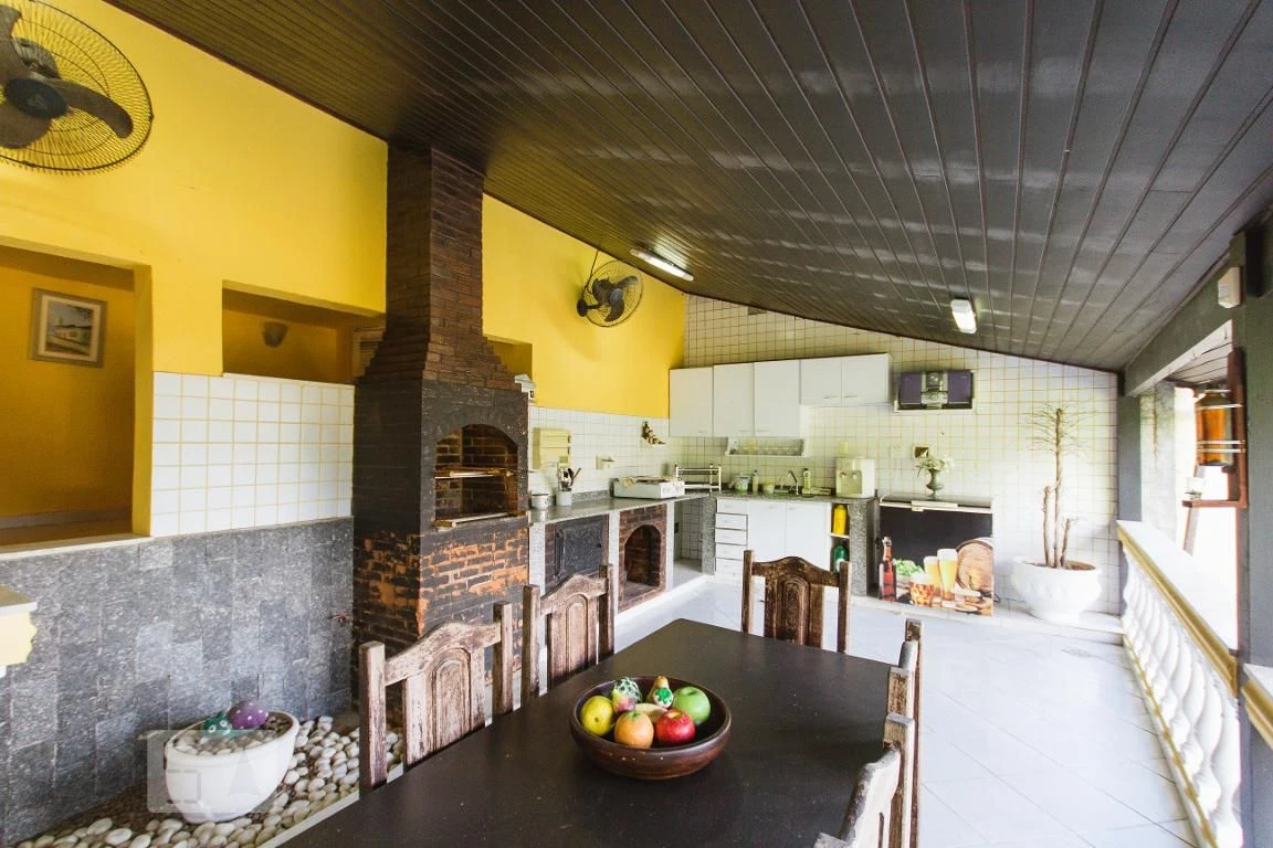 Furnished house with 4 bedrooms and 2 en-suites — photo 30