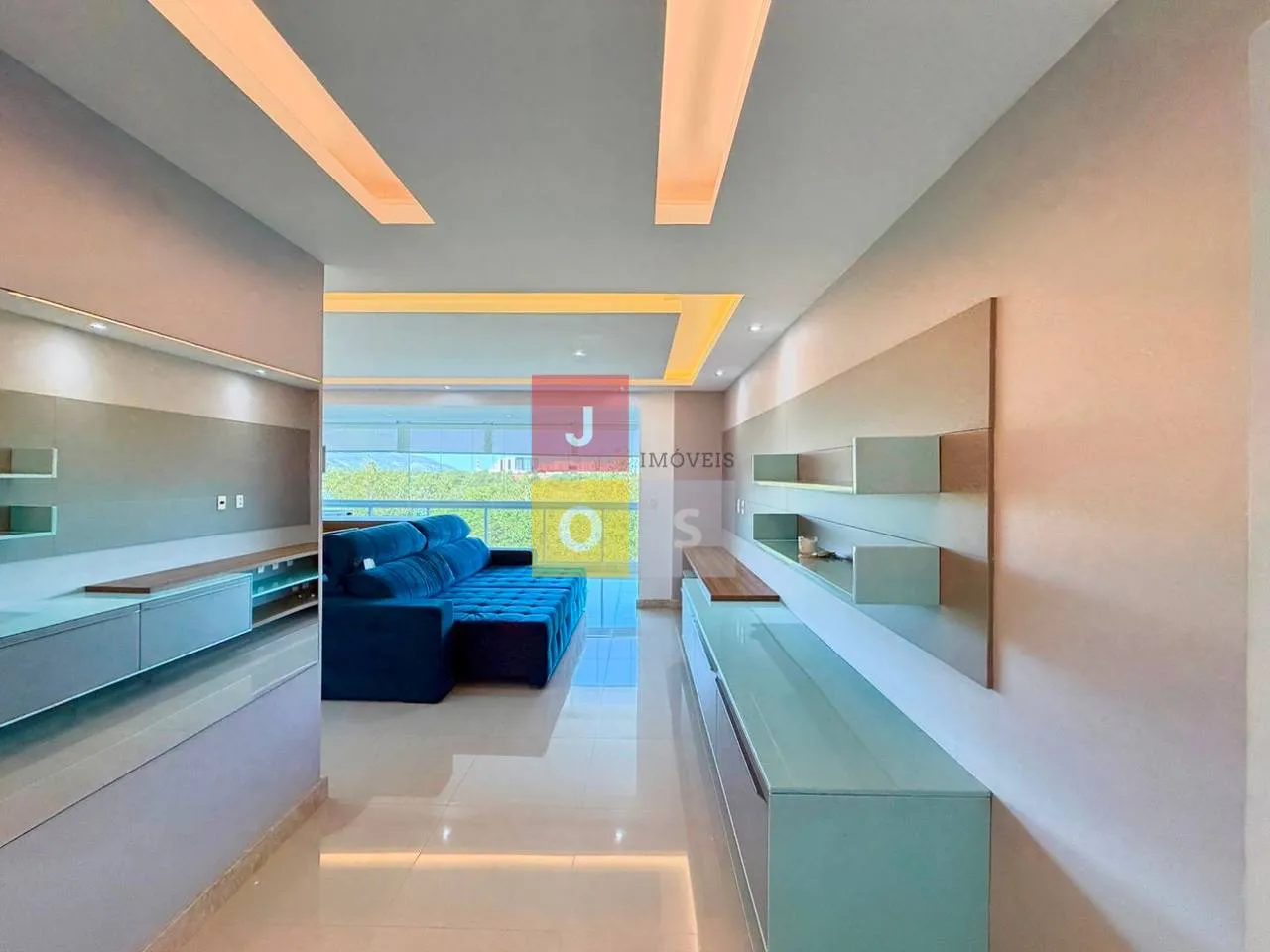 Furnished 4-bedroom suite apartment with 156 m² — photo 53