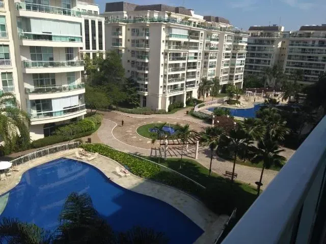 Furnished 1-bedroom apartment with 2 bathrooms — photo 24