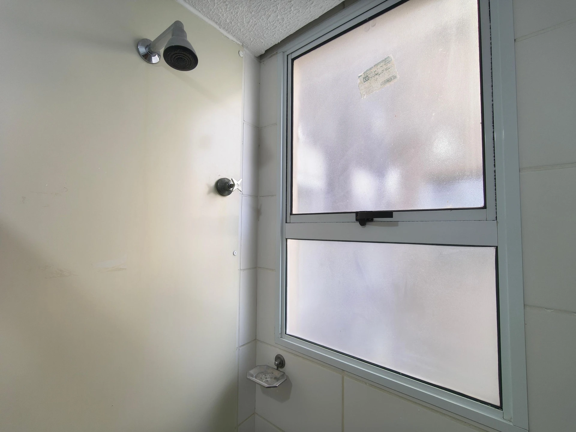 Apartamento de 2 quartos em condomínio com piscina — photo 12
