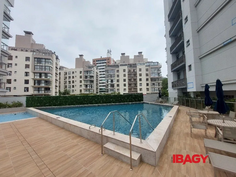 Apartamento de 2 dormitorios con balcón y parrilla — photo 16
