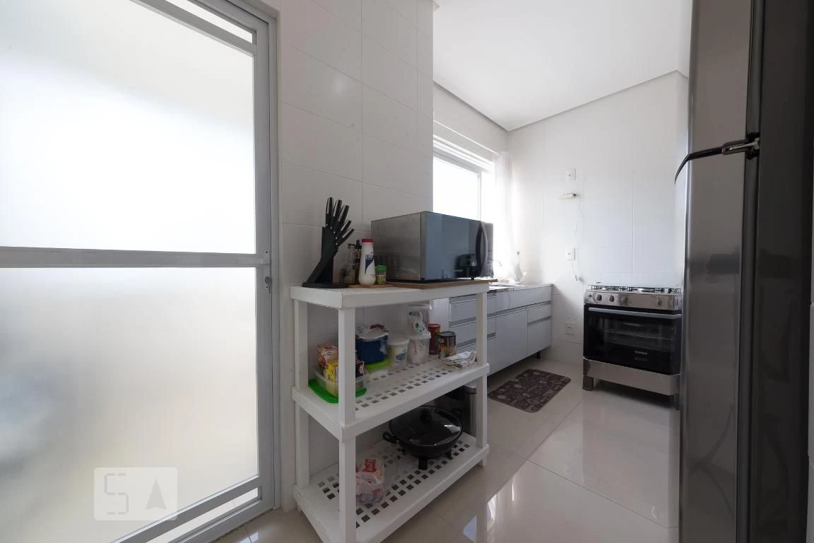 Glass-enclosed balcony in a 2-bedroom apartment, 189 m² — photo 5