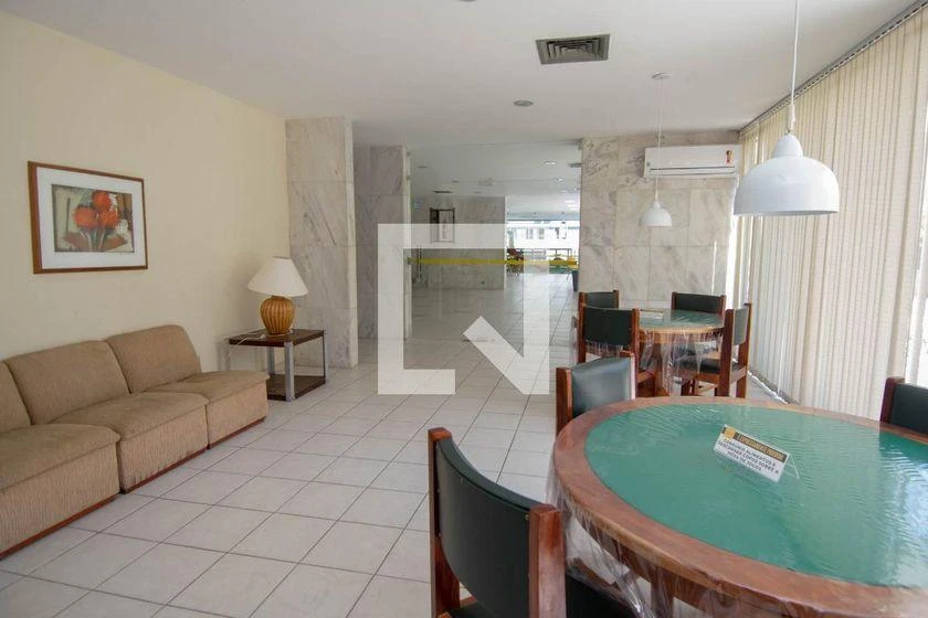Furnished 76 m² apartment with 2 bedrooms and suite — photo 34