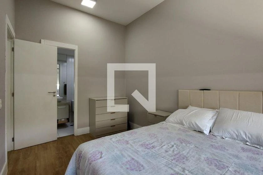 Furnished apartment, 84 m², with a home office — photo 11