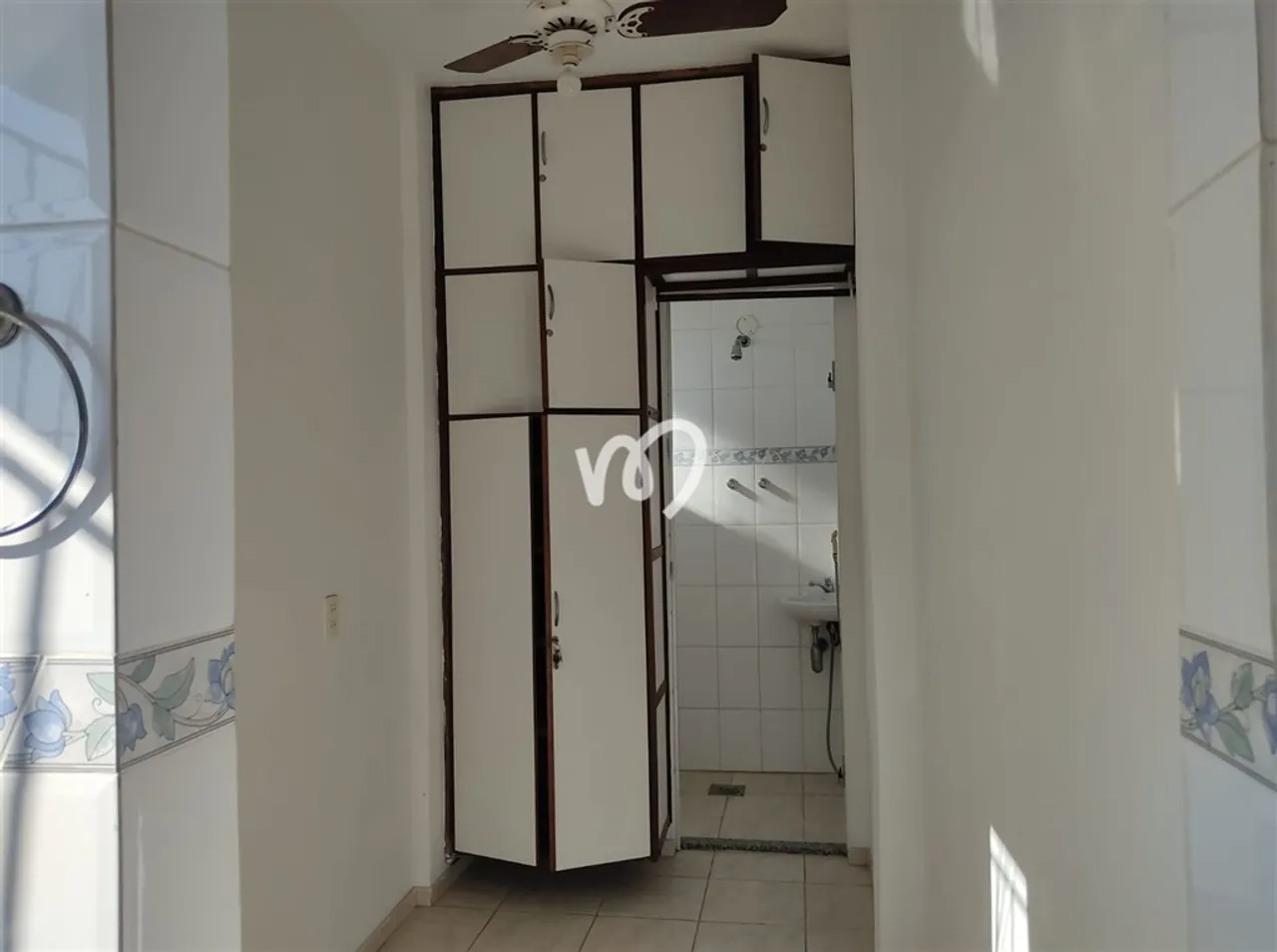 98 m² apartment with 3 bedrooms and built-in wardrobes — photo 15