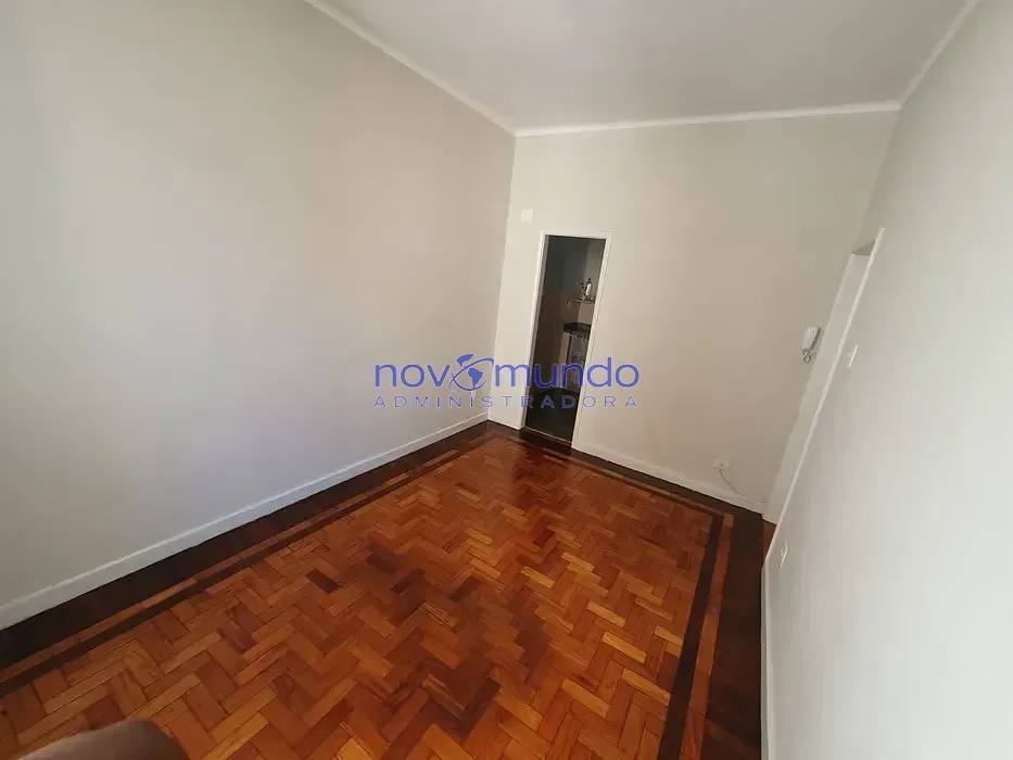 1-bedroom, 1-bath apartment with elevator access — photo 6
