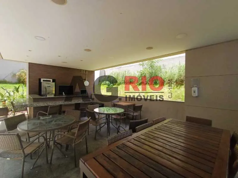 3-bedroom rental apartment with balcony and views — photo 23