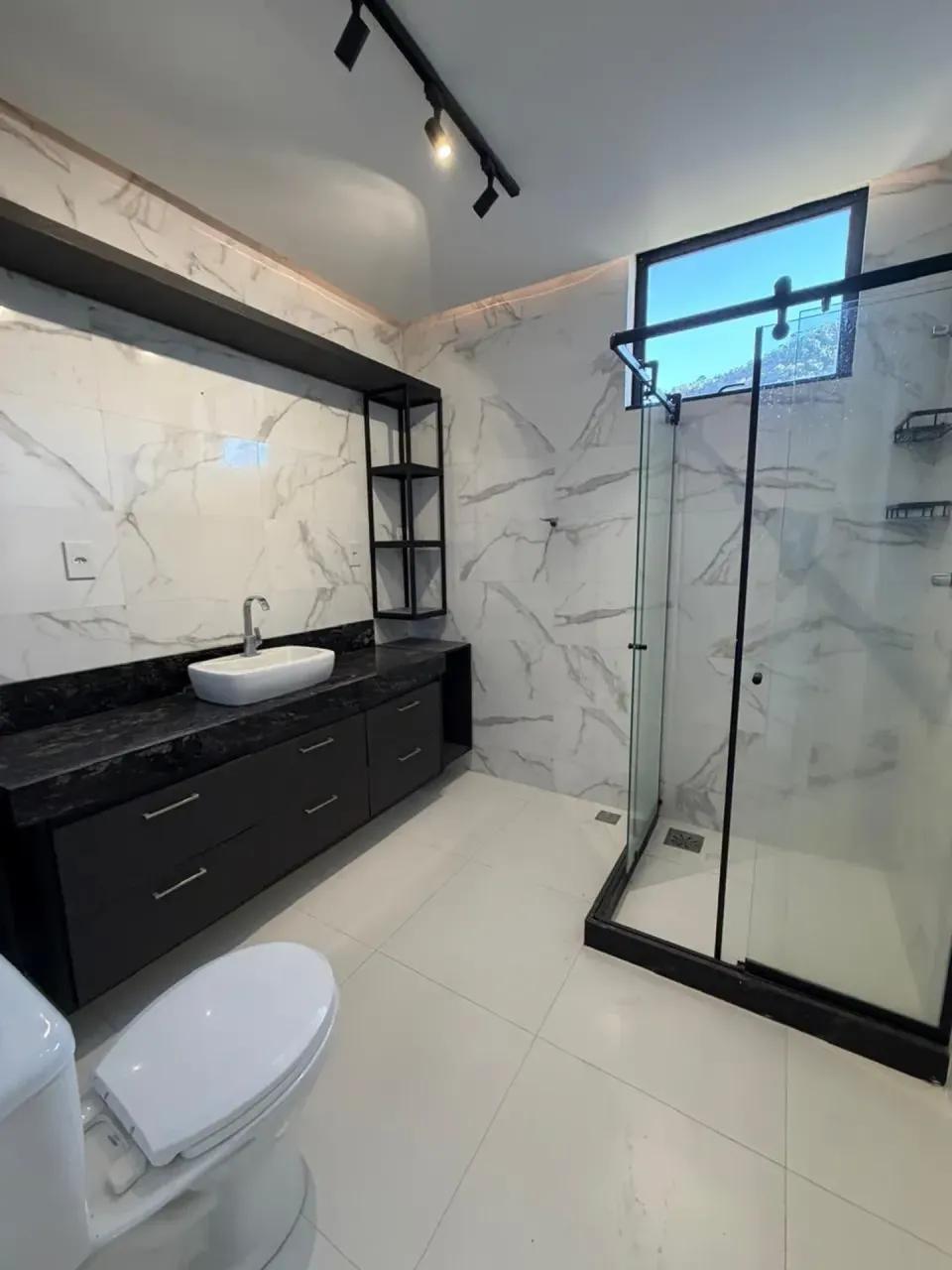 House for rent with 3 bedrooms and mountain views — photo 6