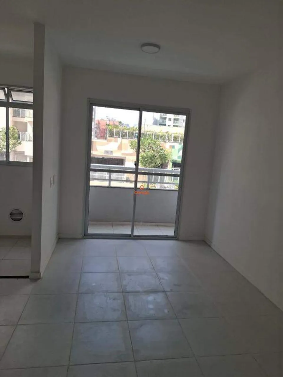 Apartamento com 2 quartos e varanda — photo 2