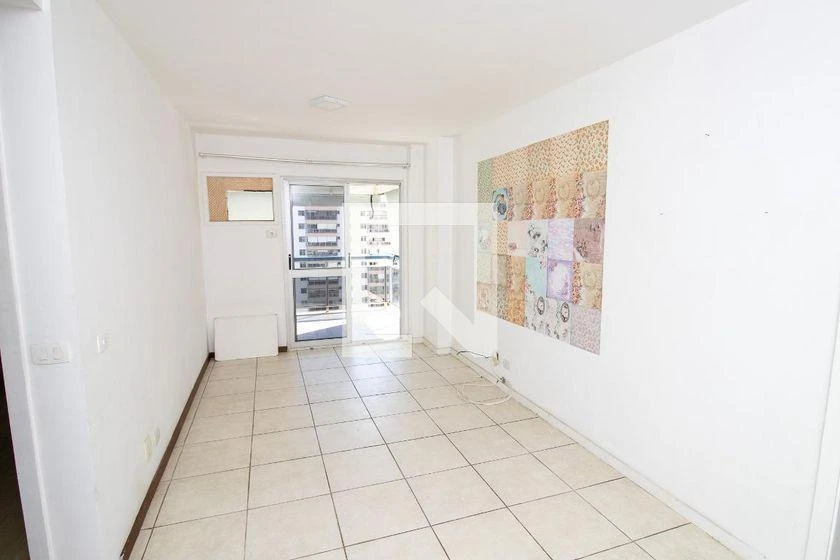 2-bedroom apartment in a building with a gym — photo 22