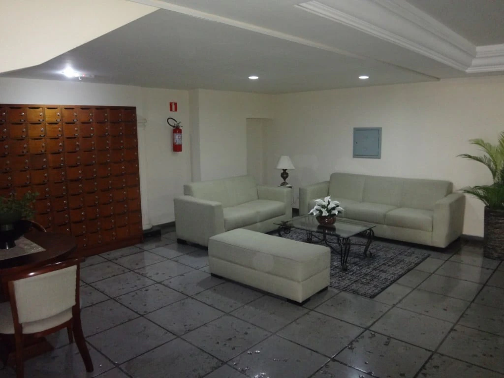 2-bedroom apartment with wood or laminate floors — photo 22
