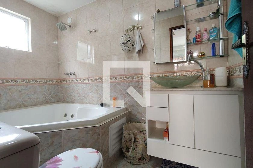 Condominium house with 4 bedrooms and 2 en-suites — photo 6