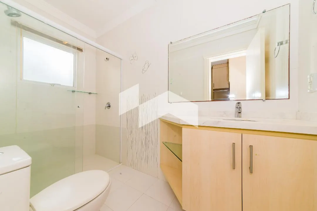 431 m² house with 4 en-suite bedrooms and 6 parking — photo 43