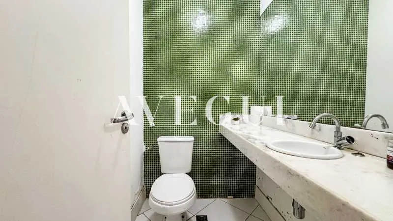 214 m² apartment with 4 bedrooms and 3 bathrooms — photo 12