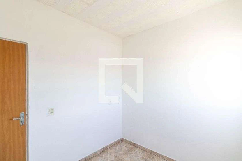 30 m² studio with 1 bedroom and electric shower — photo 9