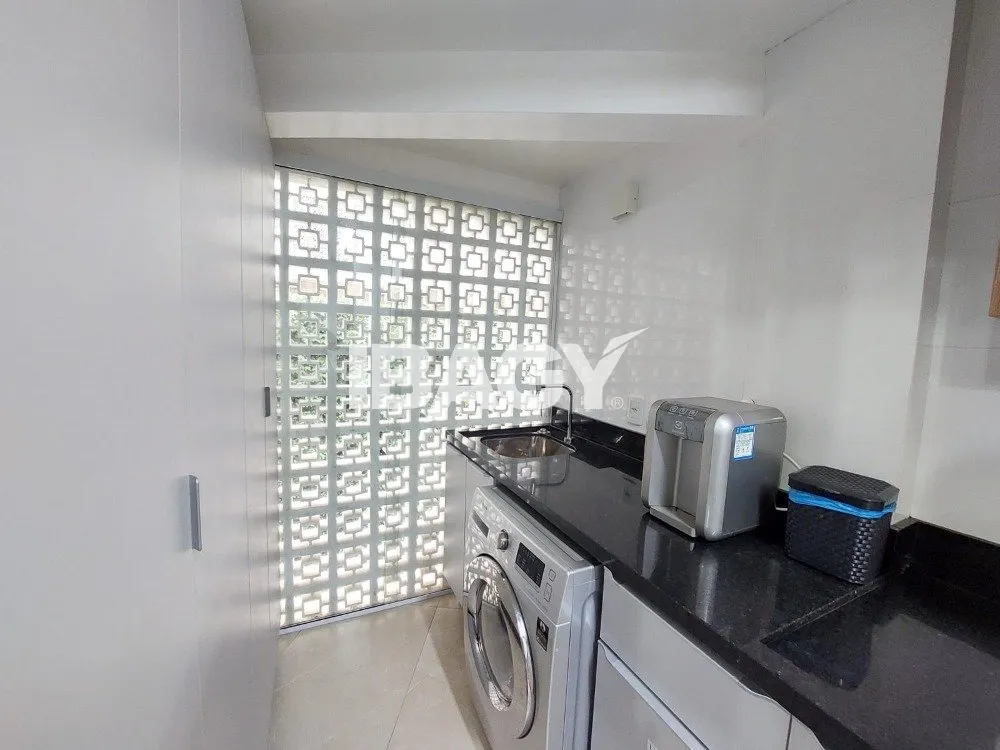 Washing machine in a one-bedroom apartment, 44 m² — photo 12