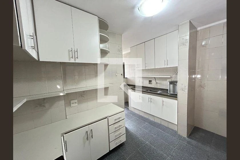 72 m² apartment with a mountain view and a home office — photo 2