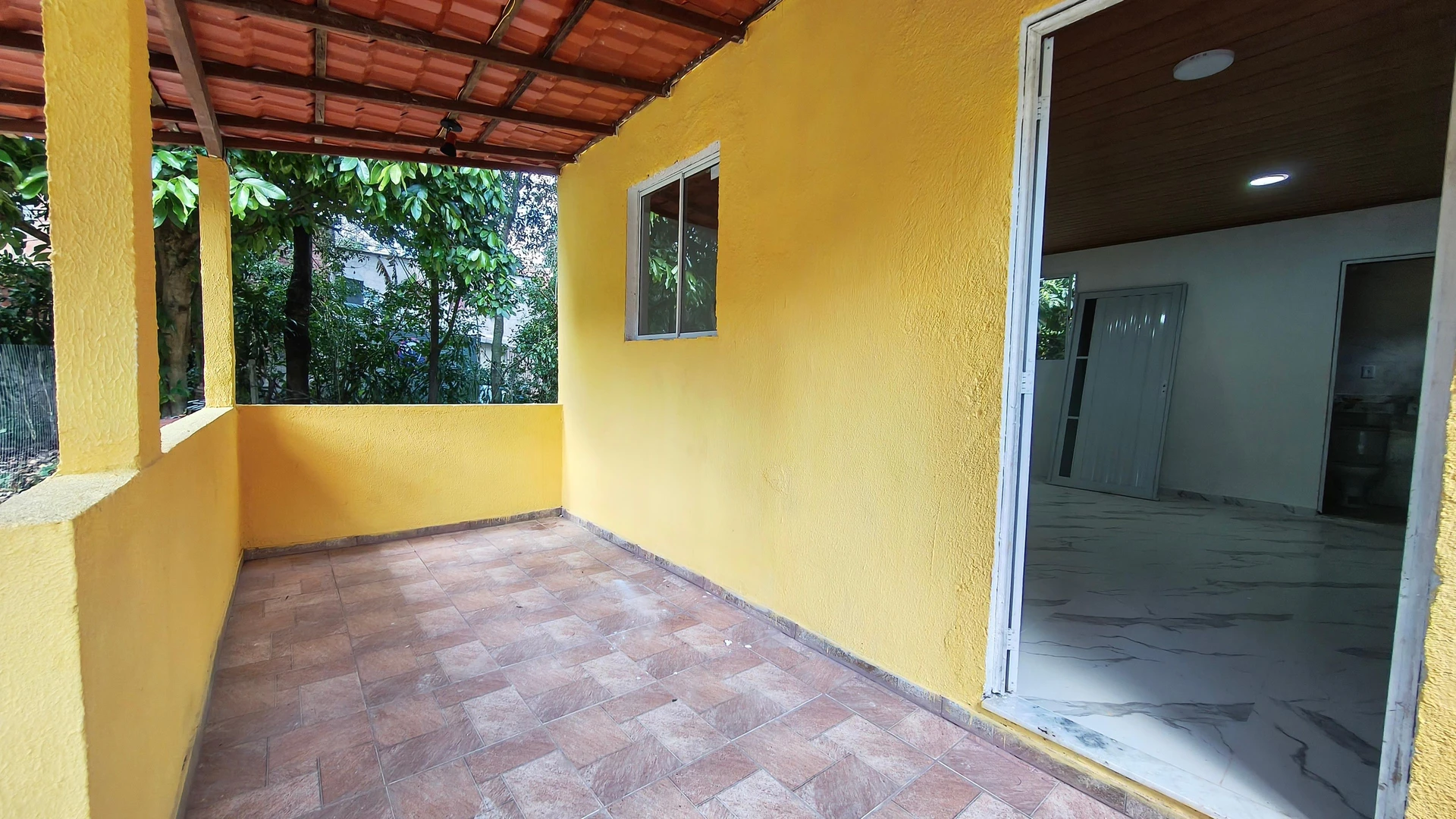 Jardín y 2 dormitorios: casa de 55 m² — photo 9