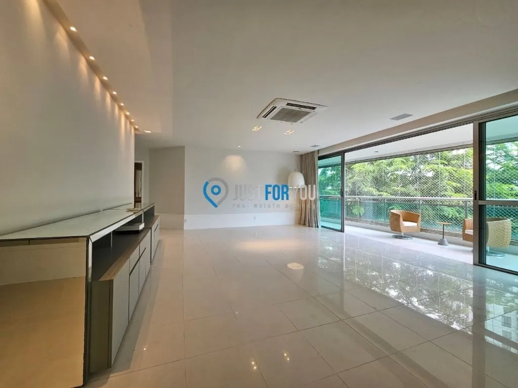 Apartamento mobiliado de 4 quartos em condomínio com piscina — photo 20