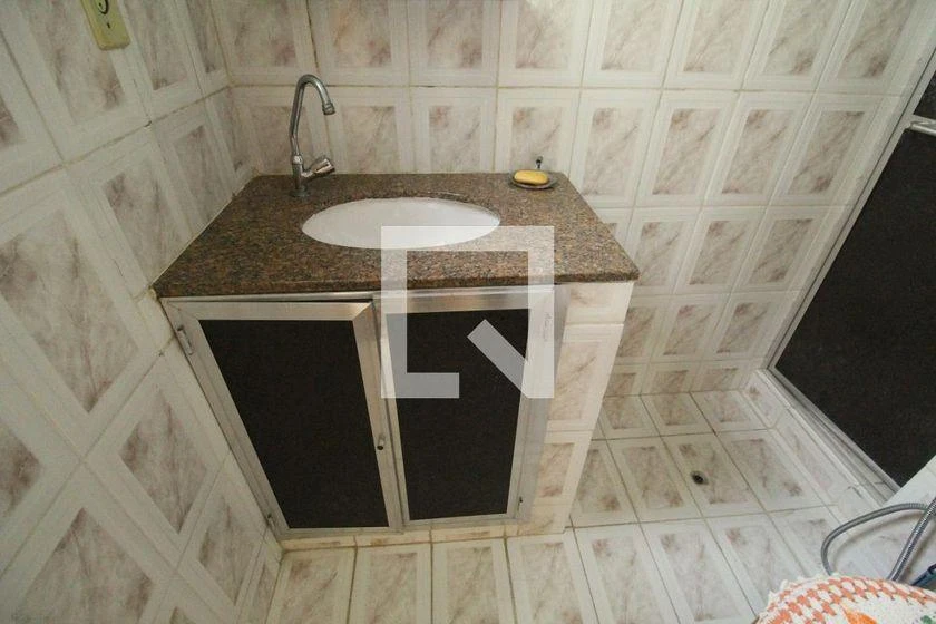Rental house with 6 bedrooms and 3 en-suite, 599 m² — photo 43
