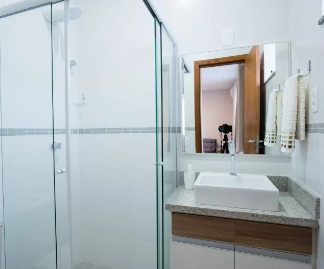 Furnished 1-bedroom apartment with 1 bathroom — photo 4