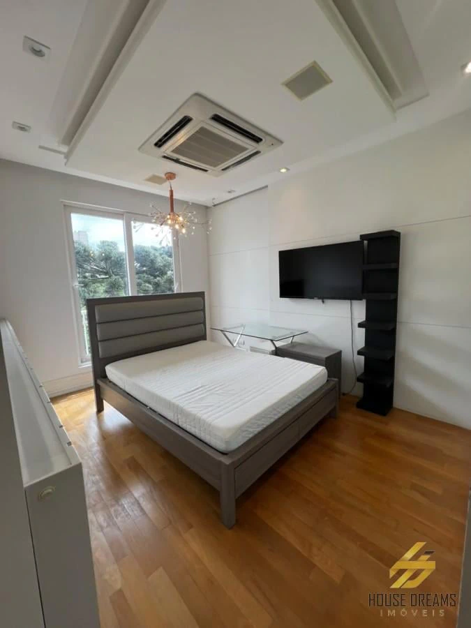 344 m² apartment with floor-to-ceiling windows and a bathtub — photo 22