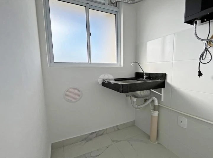 2-bedroom apartment with living room and 1 parking space — photo 7
