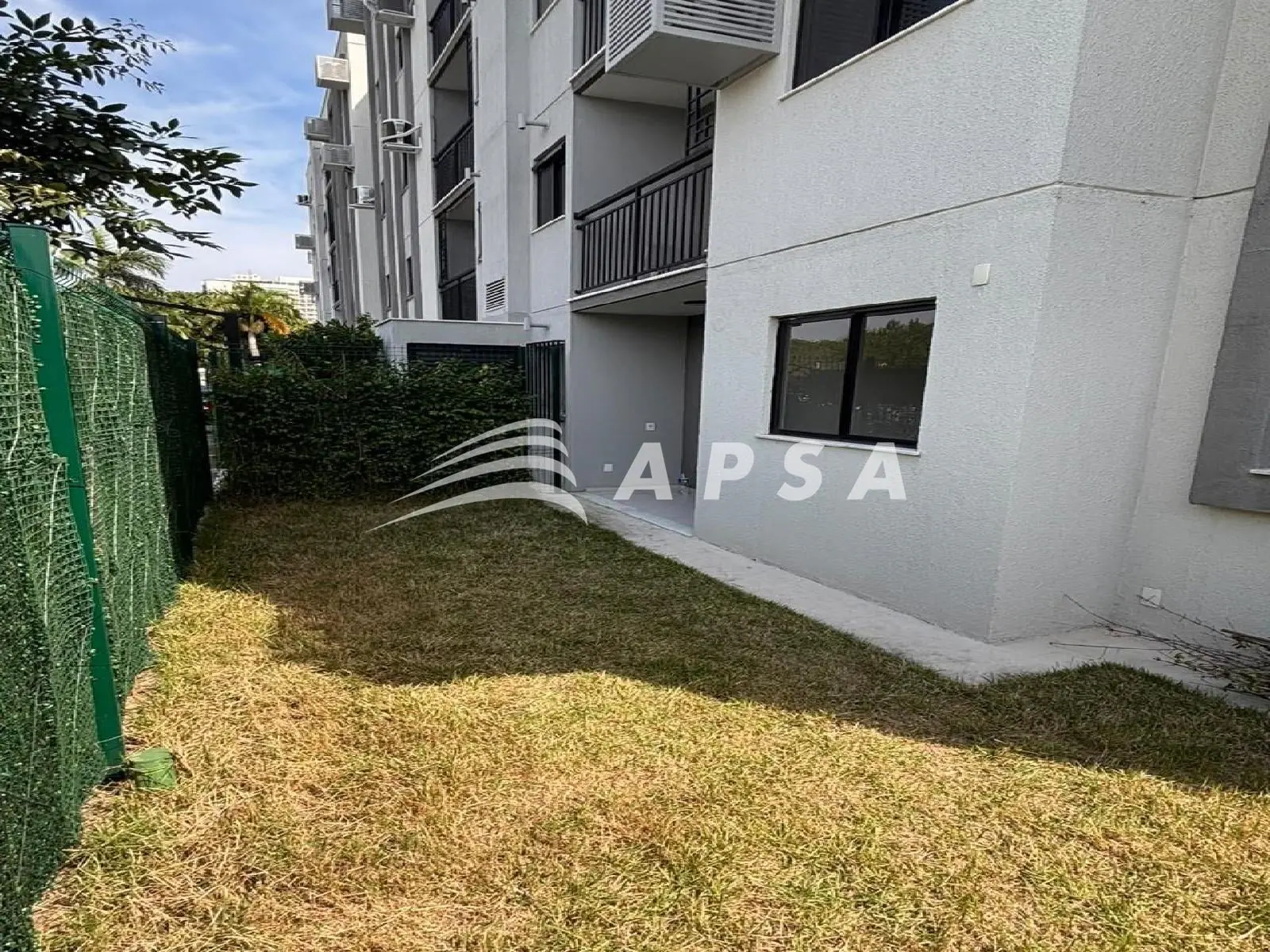 2-bedroom apartment with a private BBQ — photo 19