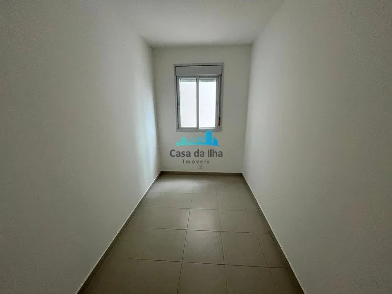 Квартира з 3 спальнями з власною ванною і 216 м² — photo 29