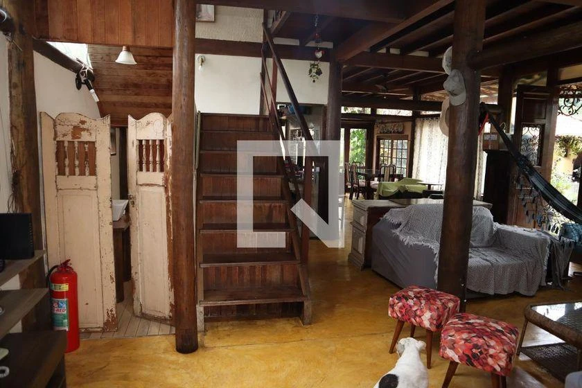 Furnished 500 m² house with 3 bedrooms and an open kitchen — photo 40