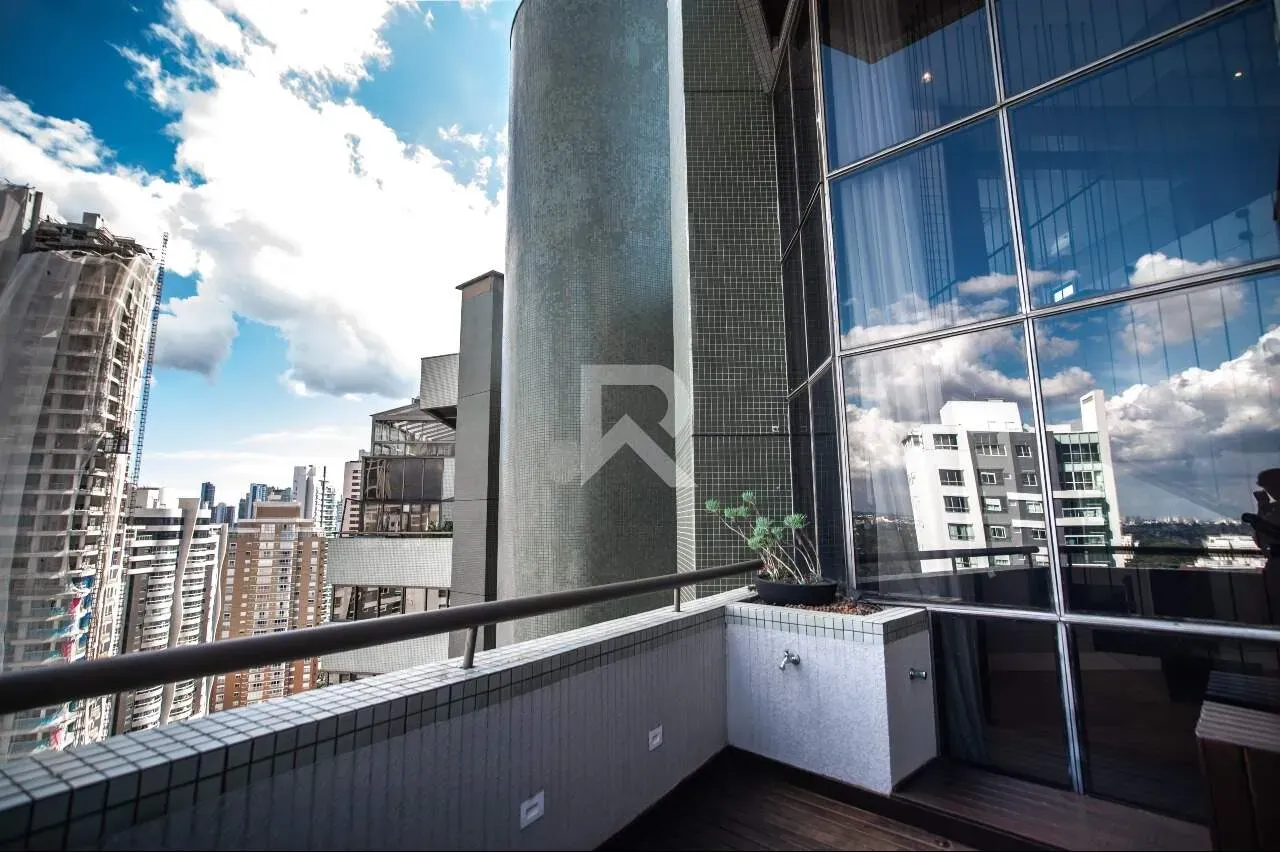 Apartment with 4 bedrooms, 3 en-suites and 463 m² — photo 8