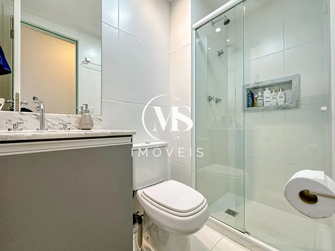Furnished apartment, 66 m², with a washing machine — photo 18
