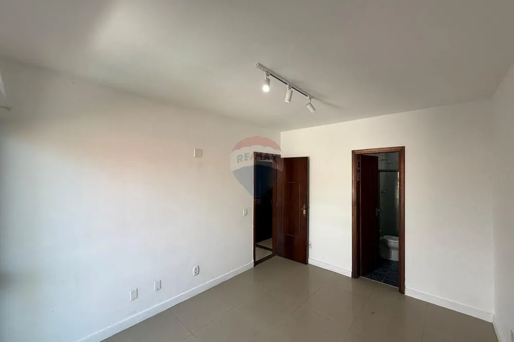 Apartamento sem mobília com 93 m² e 3 quartos — photo 14