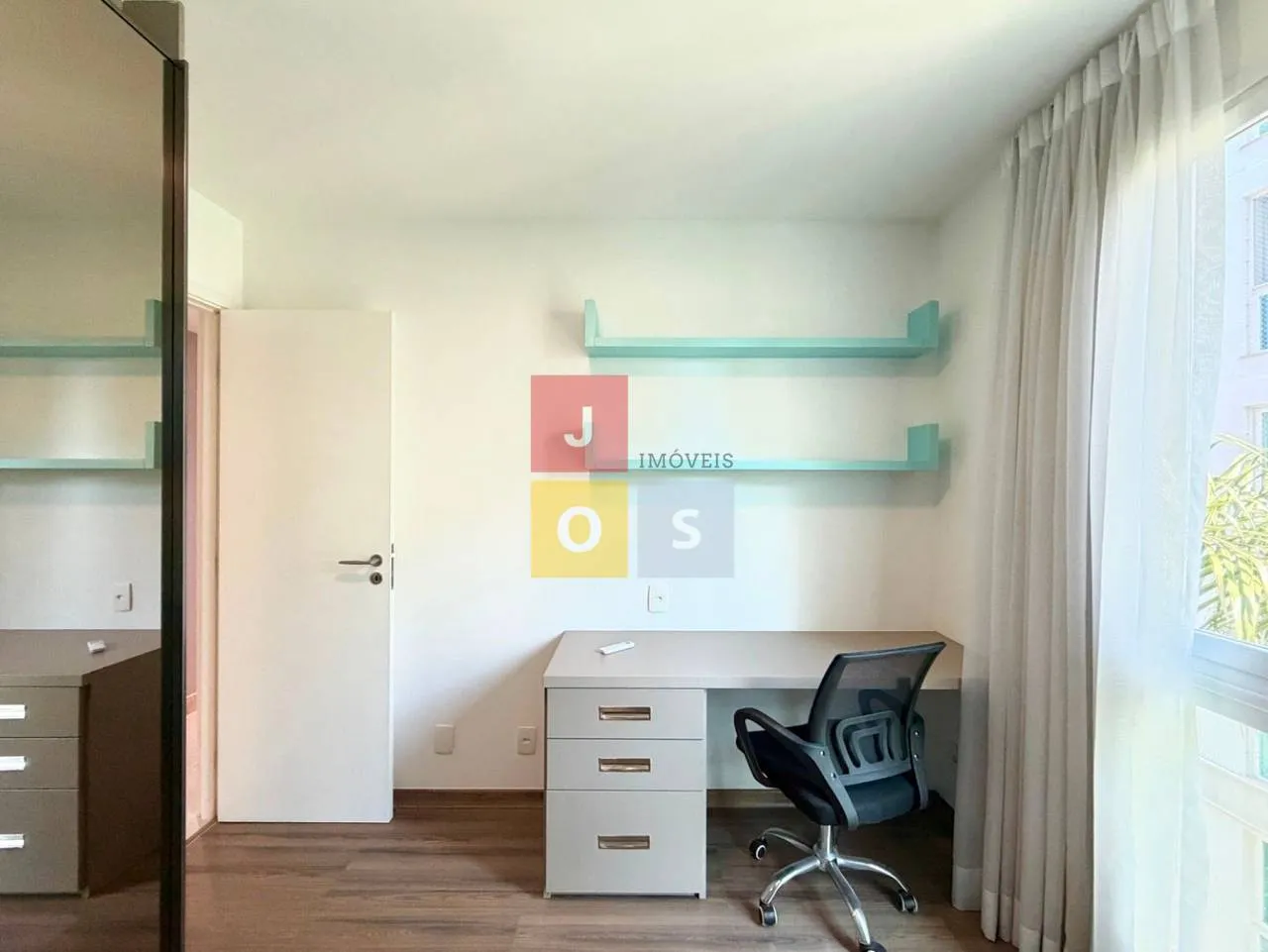 Furnished 4-bedroom suite apartment with 156 m² — photo 122