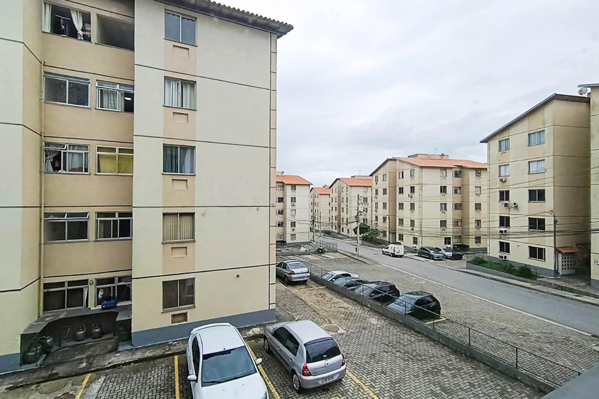Rental apartment with 2 bedrooms and a pool in the condo — photo 3