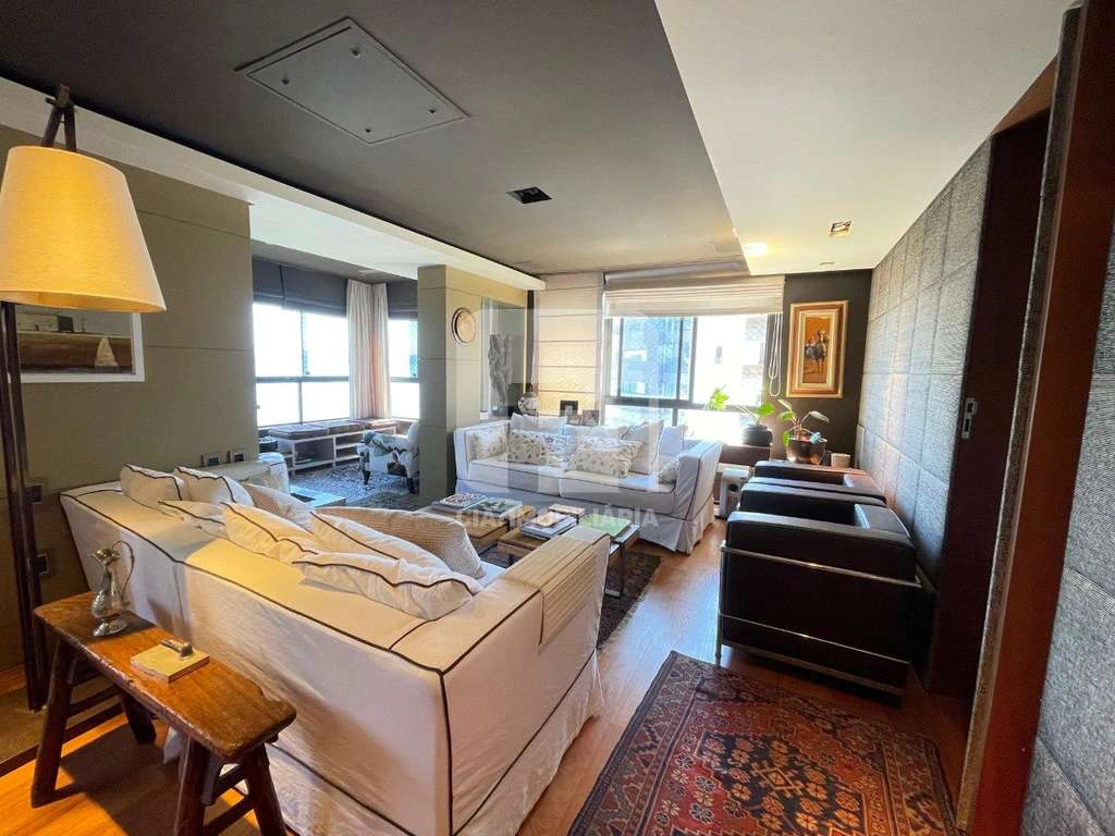 Apartamento de 4 dormitorios con 346 m² y 3 plazas — photo 2
