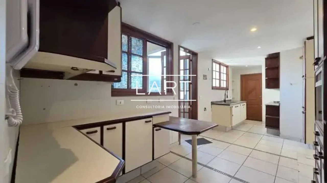 Вид на воду и 4 спальни: квартира 190 м² — photo 6
