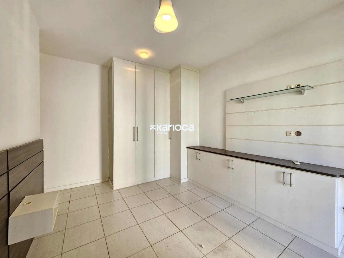 90 m² apartment with 3 bedrooms and built-in wardrobes — photo 20